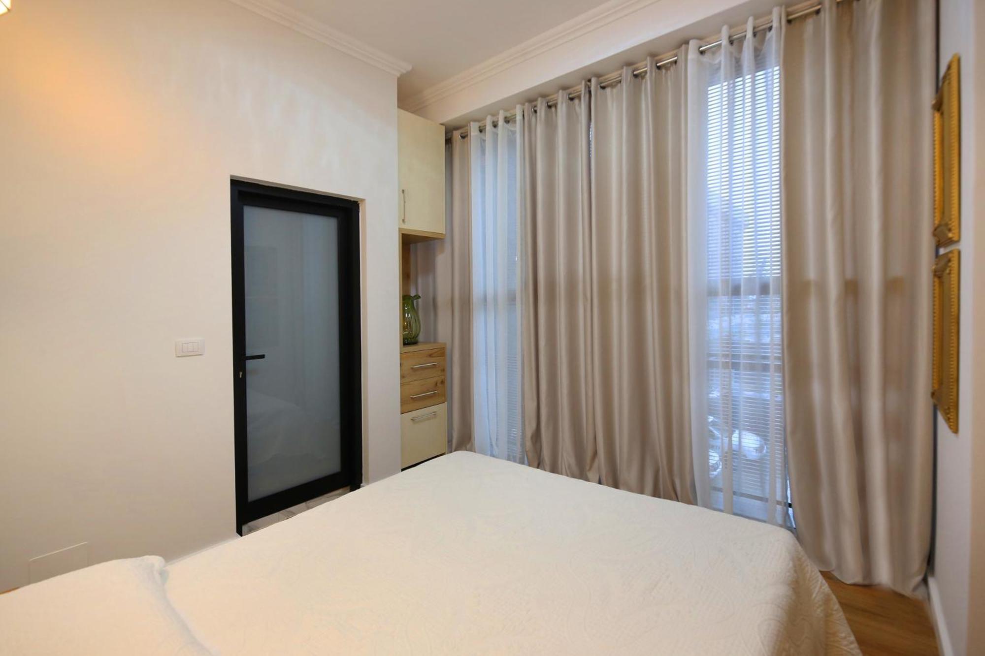 Sea Pearl Apartment Vlorë Exteriör bild