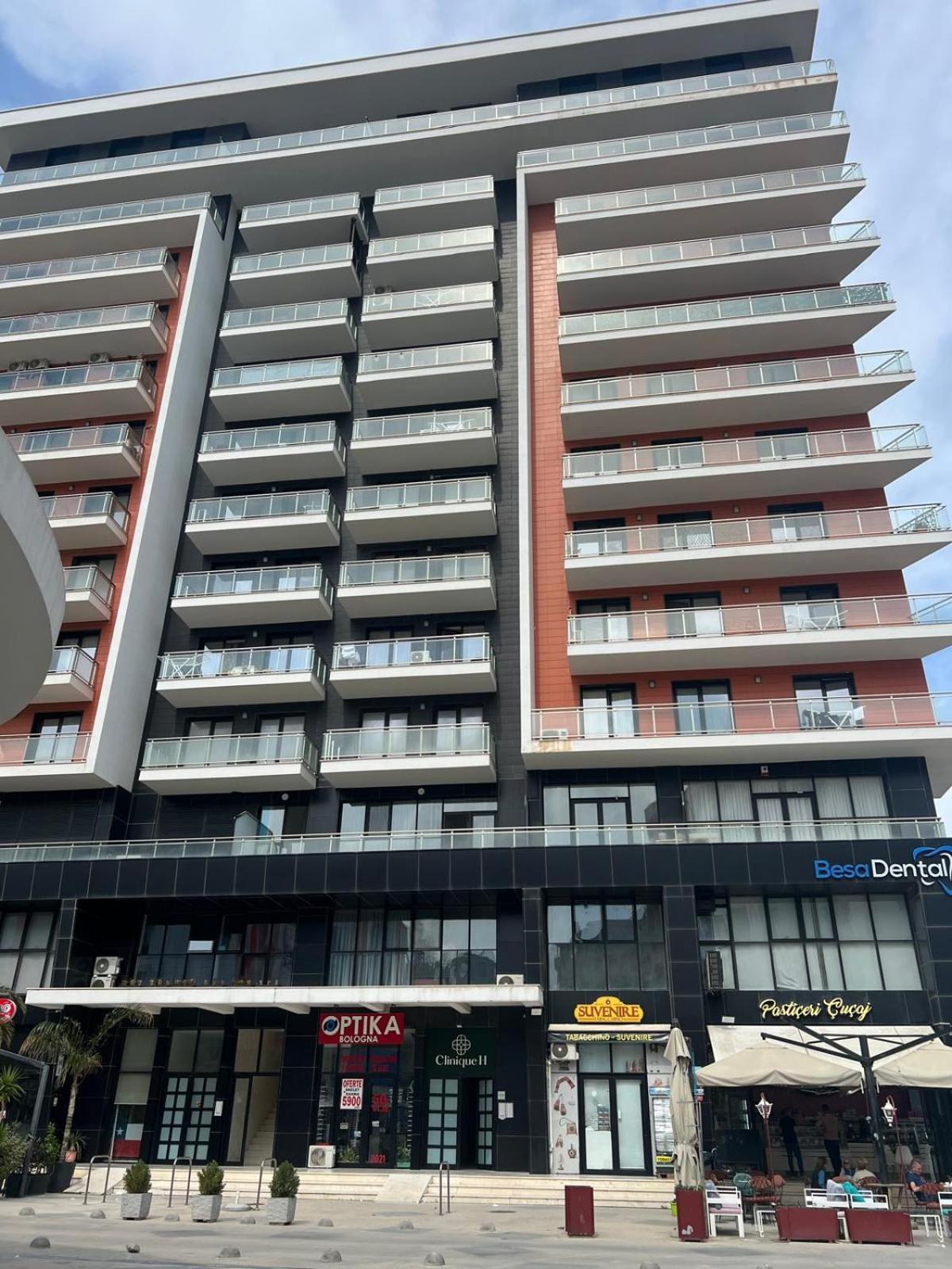 Sea Pearl Apartment Vlorë Exteriör bild